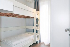 3 quartos, cofres nos quartos, Wi-Fi