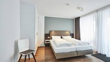 3 bedrooms, in-room safe, WiFi