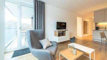 Fernseher, Stereoanlage