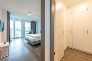 4 bedrooms, in-room safe, WiFi