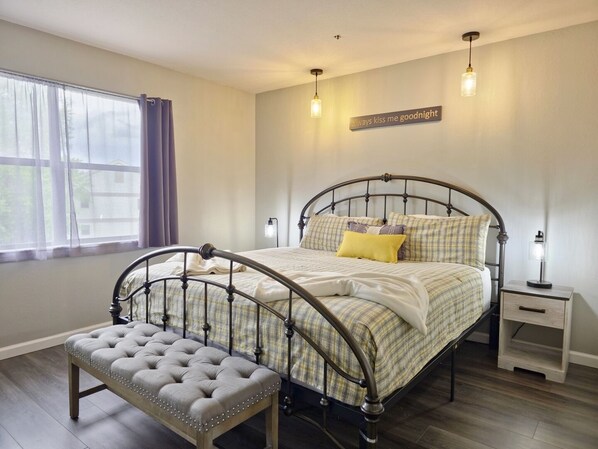 2 bedrooms, iron/ironing board, free WiFi, bed sheets