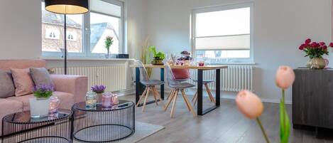 Fernseher, Stereoanlage