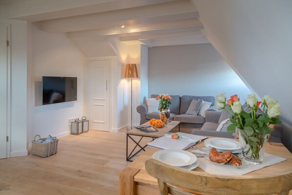 Imagen sin descripción, 1 de 30, botón