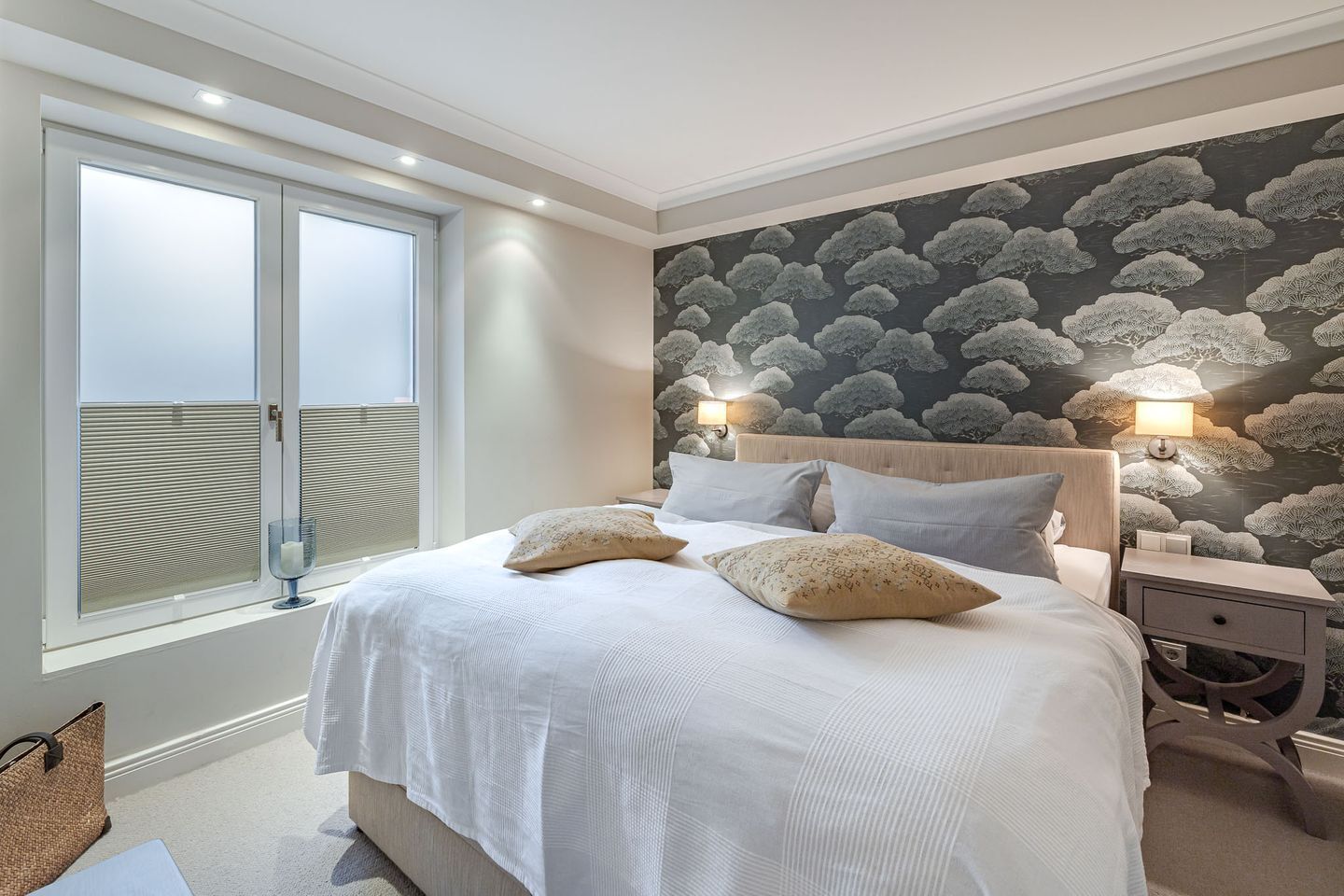 3 Schlafzimmer, Schreibtisch, Bügeleisen/Bügelbrett, WLAN