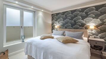 3 Schlafzimmer, Schreibtisch, Bügeleisen/Bügelbrett, WLAN