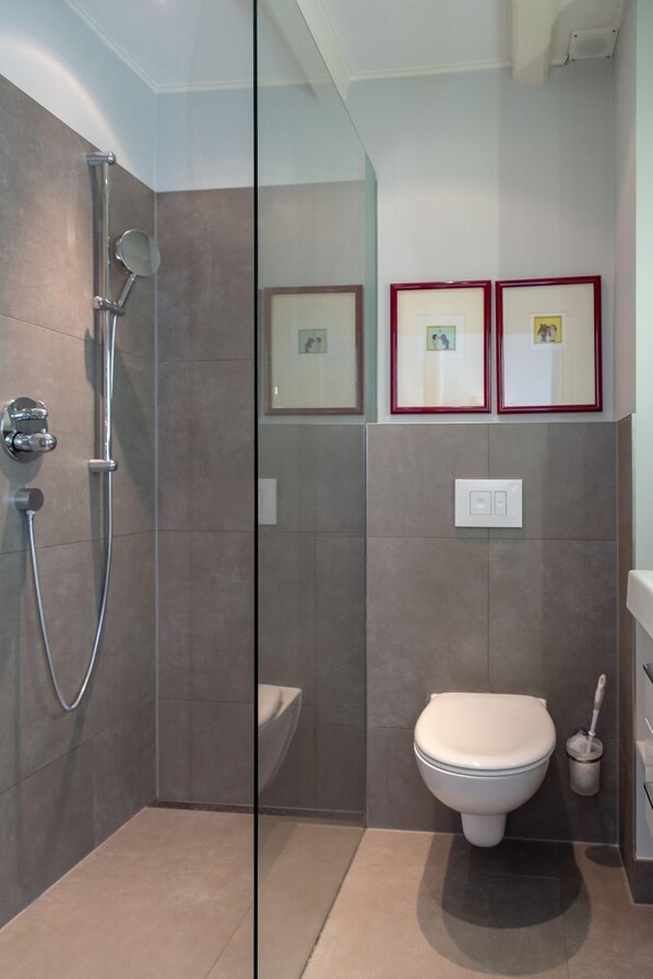 Imagen sin descripción, 1 de 24, botón