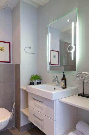 Imagen sin descripción, 3 de 24, botón