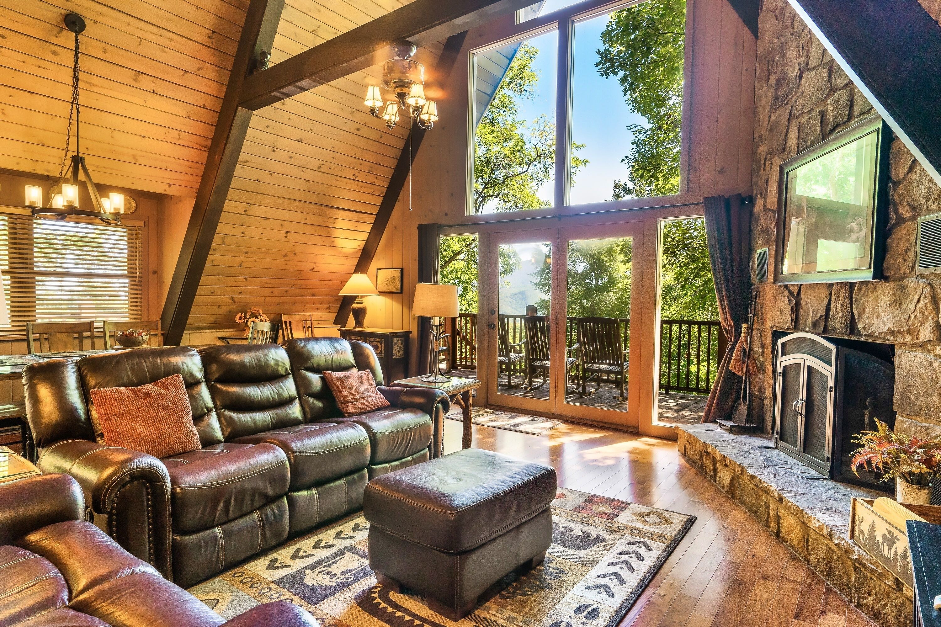 Smart TV, chimenea, Netflix y futbolito 