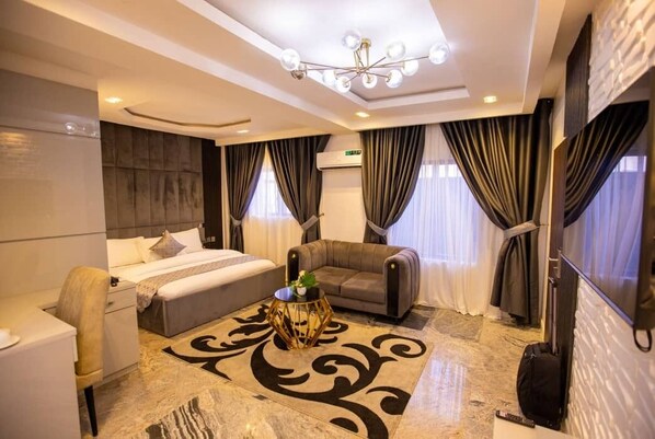 3 عدّة غرف نوم ومكتب وواي فاي