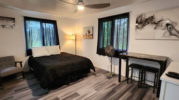 1 bedroom, iron/ironing board, free WiFi, bed sheets