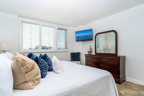 2 slaapkamers, een strijkplank/strijkijzer, gratis wifi, beddengoed