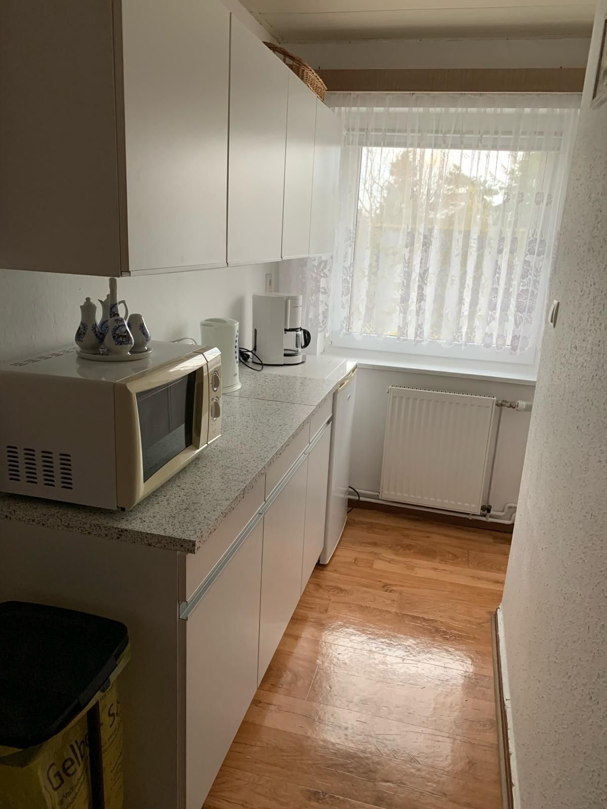 Kühlschrank, Mikrowelle, Ofen