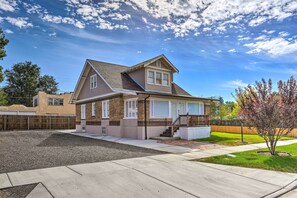 Exterior - Beautiful Restored Victorian Home (Pueblo)