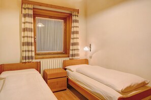2 chambres, Wi-Fi gratuit, draps fournis