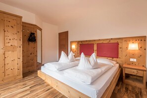 1 dormitorio, tabla de planchar con plancha, wifi gratis y ropa de cama