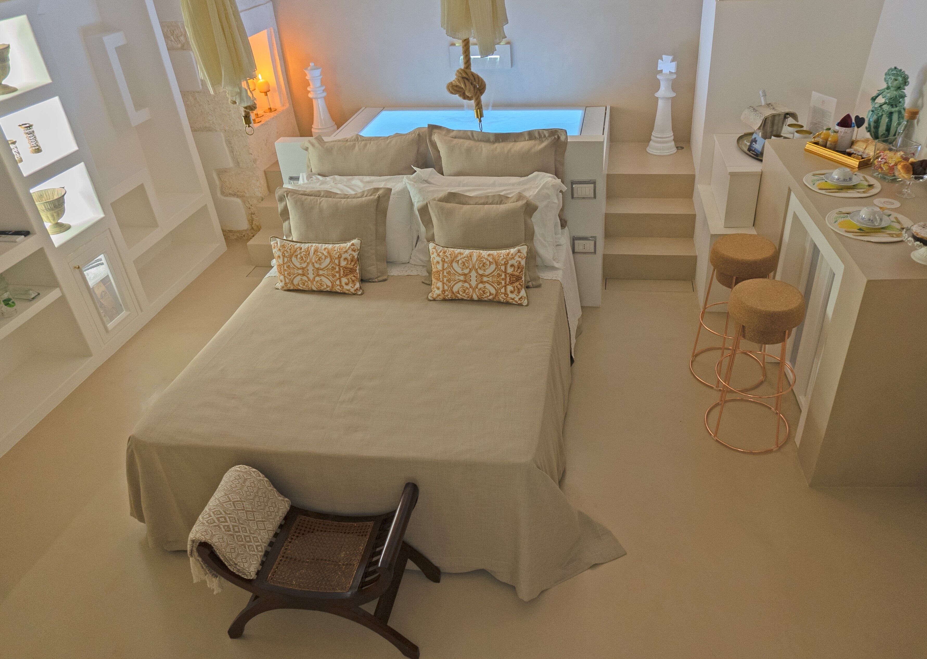 1 chambre, chambres insonorisées, fer et planche à repasser