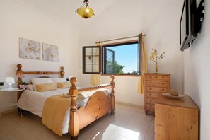 4 camere, ferro/asse da stiro, Wi-Fi gratuito, lenzuola