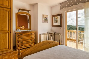4 chambres, fer et planche Ă repasser, Wi-Fi gratuit, draps fournis