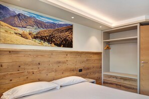 2 bedrooms, free WiFi, bed sheets, wheelchair access