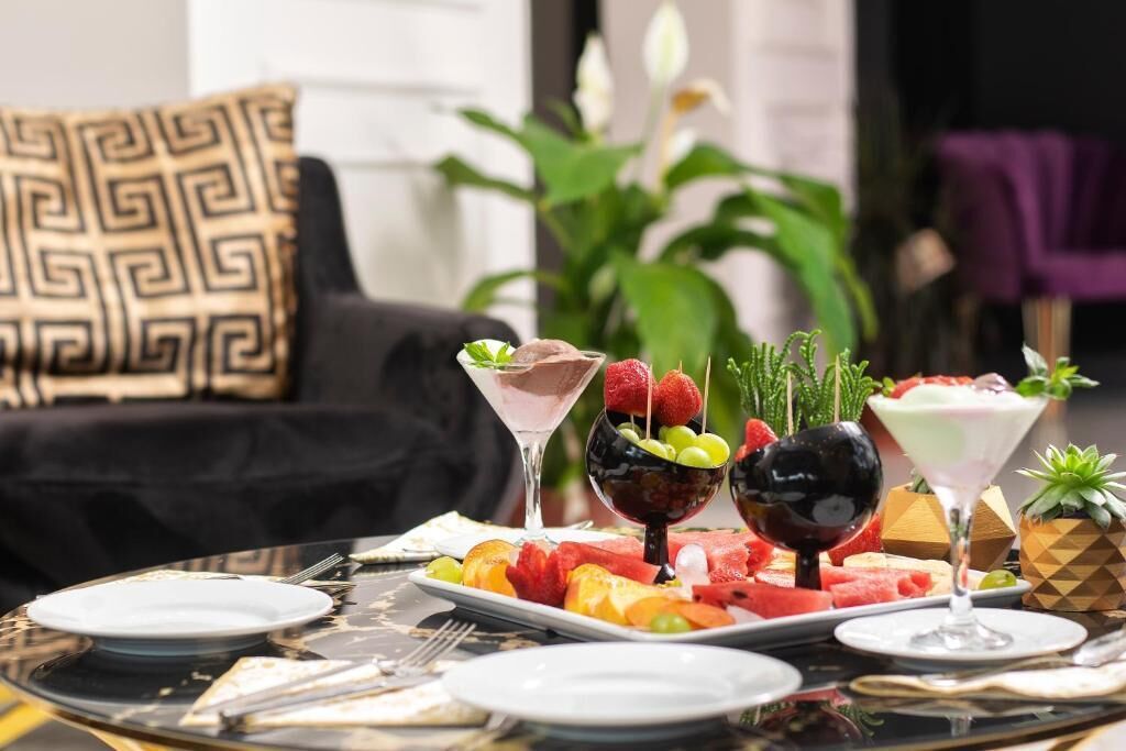 تقديم الإفطار