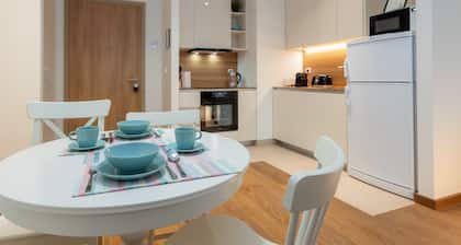 Smart Luxury 1-bedroom Condo On The Belgrade Waterfront