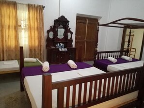 4 Schlafzimmer, Zimmersafe, Bügeleisen/Bügelbrett, WLAN