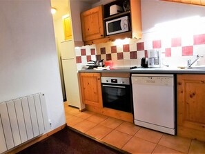 Fridge, microwave, dishwasher