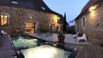 Piscine extérieure, piscine chauffée