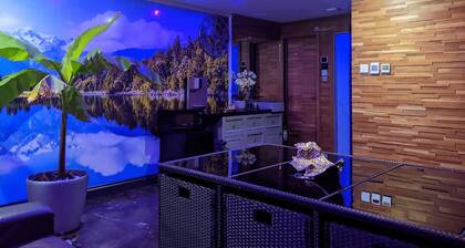 1 Bedroom Guest House with Steam Room and Sauna