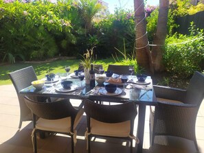 Outdoor dining