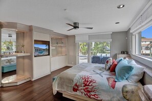 4 Schlafzimmer, Bügeleisen/Bügelbrett, Reisekinderbett, WLAN