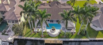 Palms by the Sea Villa 🌊 Waterfront | Heated Pool | Near Beach 🏖️
