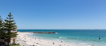 Arcadia Apartment - Cottesloe