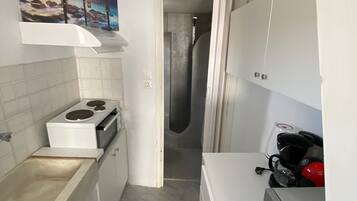 Studio Suite truyền thống | Bếp nhỏ riêng