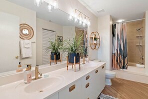 Hair dryer, towels