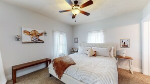 3 bedrooms, iron/ironing board, travel cot, free WiFi