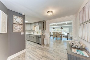 Unclassified image, 5 of 37, button