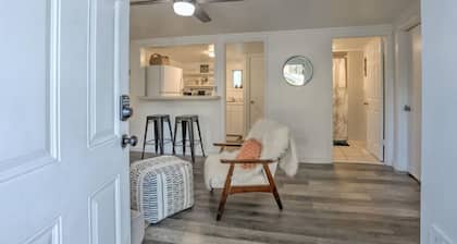 Tucker Guest House · Guest House Get Away! Essentials + ideal location