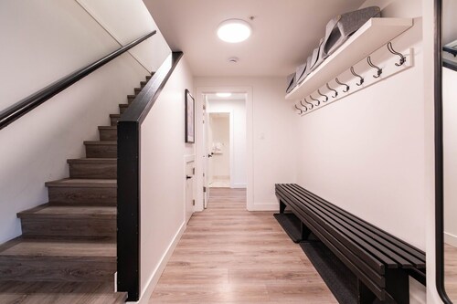 Luxury | Mountain views | Free parking | AC | BBQ