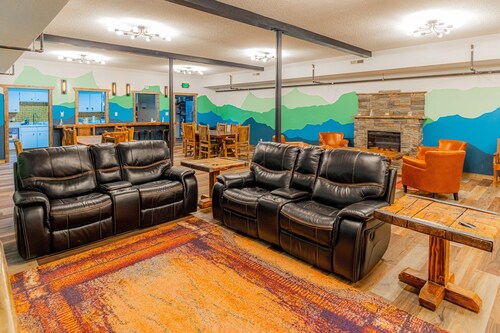 Pintler's Portal for Groups - Gather, Explore & Make Montana Memories.