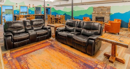 Pintler's Portal for Groups - Gather, Explore & Make Montana Memories.