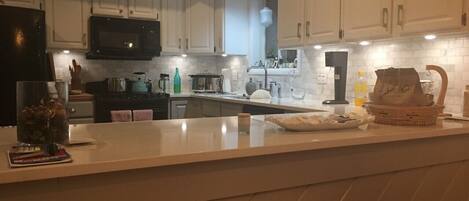 Dining tables, kitchen islands