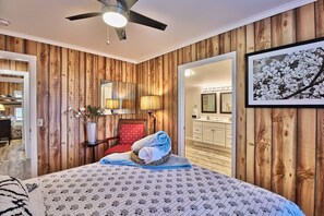 2 soverom, skrivebord, strykejern/-brett og wi-fi (inkludert)