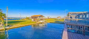 Island Tyme- Canal Waterfront Paradise with Sunset View!