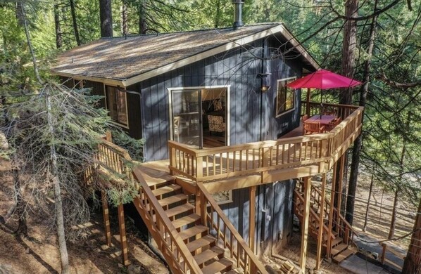 Exterior - Modern Cabin w/ EV Car Charger and Pool Access (Dorrington)