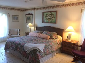 5 chambres, fer et planche à repasser, lit parapluie, Wi-Fi gratuit
