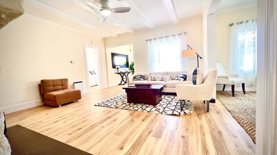 Cheerful home in Heart of Marin County