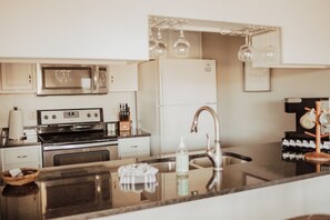 Fridge, microwave, oven, stovetop - Serene on 17 Pointe Royale Walk-In Condo, Water Views (Branson)