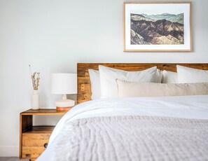 2 Schlafzimmer, Schreibtisch, Bügeleisen/Bügelbrett, kostenloses WLAN