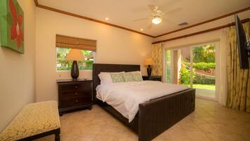 2 bedrooms, desk, iron/ironing board, travel crib